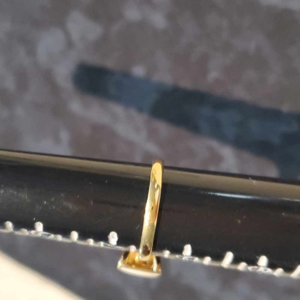 Ring - Picture 3 of 5